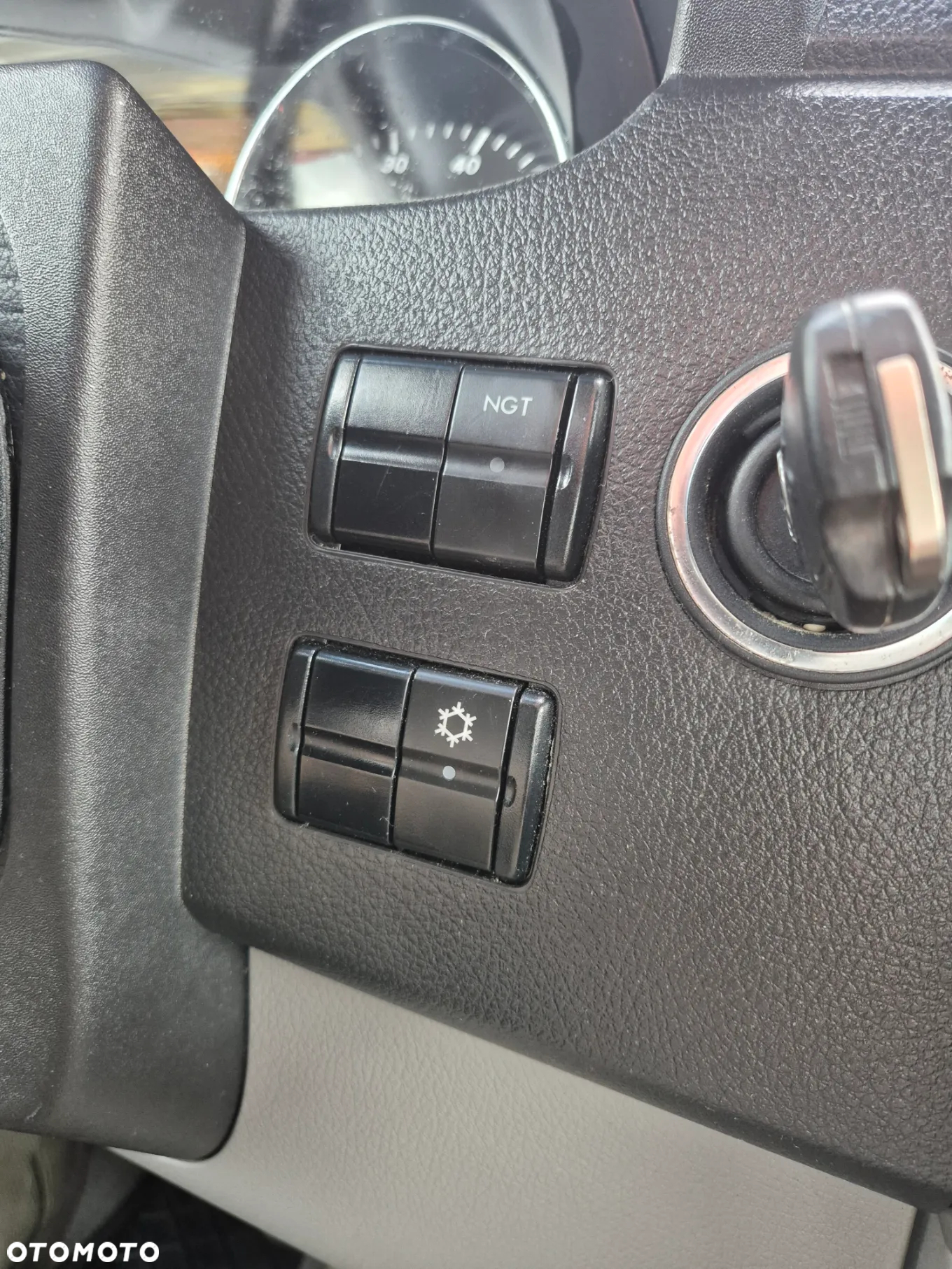 Mercedes-Benz Sprinter - 29