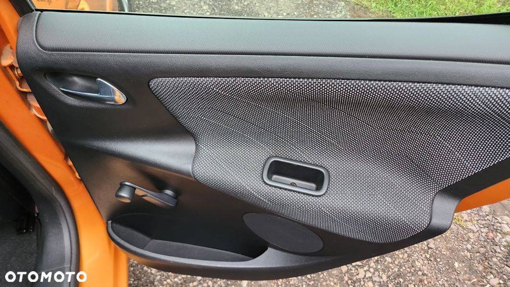 Peugeot 207 110 Sport - 19