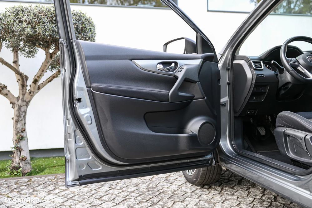 Nissan Qashqai 1.2 DIG-T N-Connecta - 10