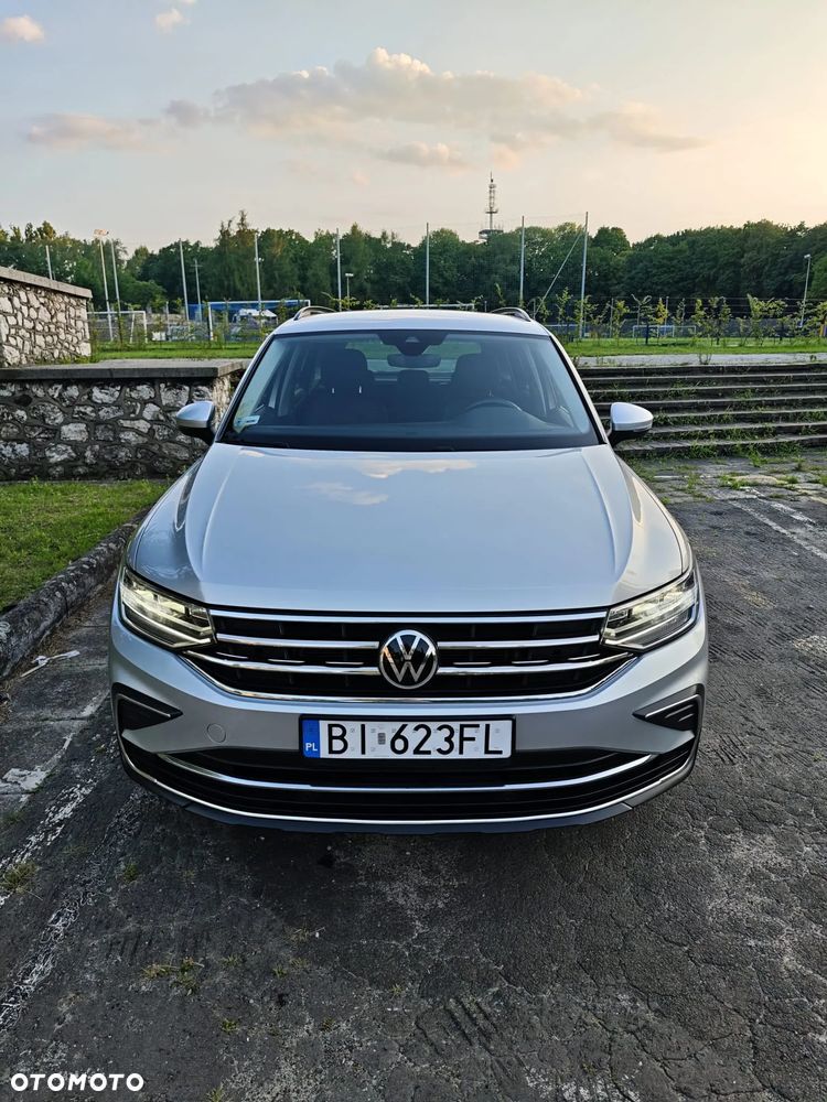 Volkswagen Tiguan ver-1-5-tsi-evo-life-dsg - 2