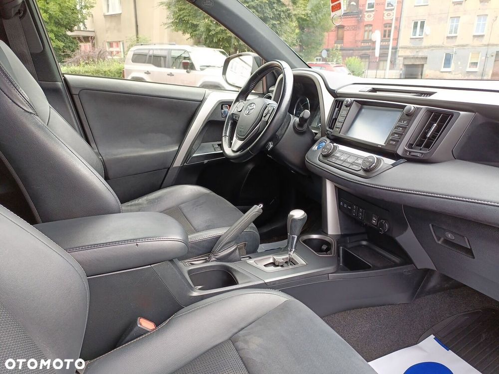 Toyota RAV4 Hybrid Style 4x2 - 12