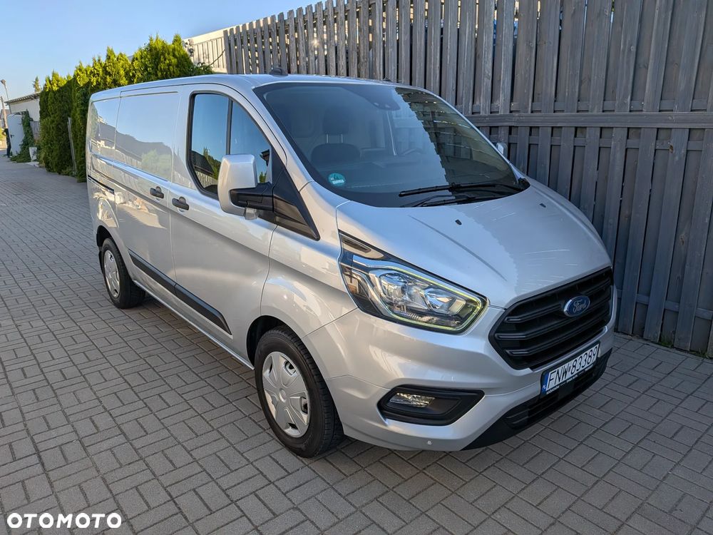 Ford TRANSIT CUSTOM - 1