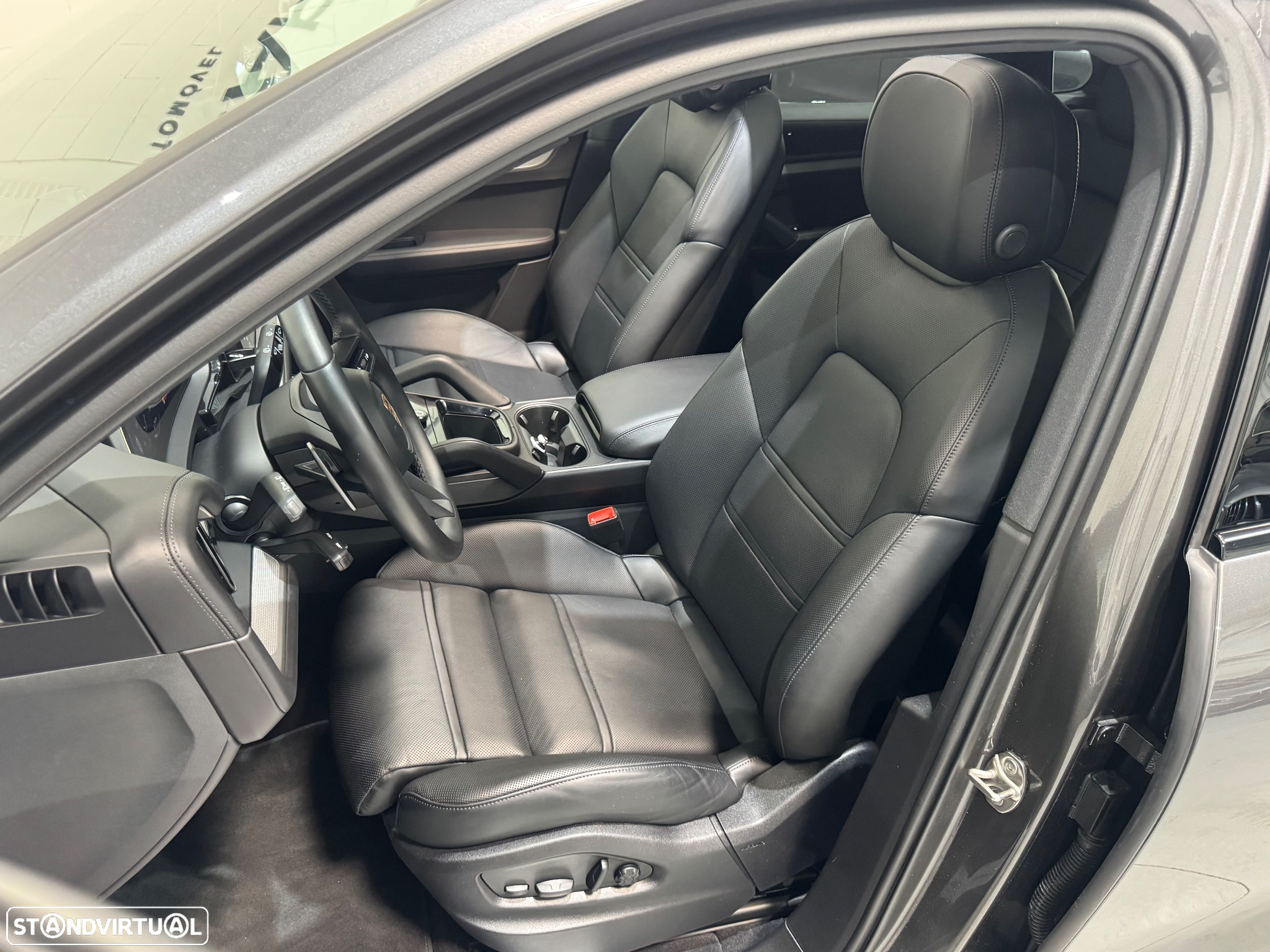 Porsche Cayenne - 28