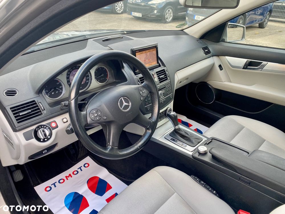 Mercedes-Benz Klasa C 200 CDI DPF Automatik Avantgarde - 12