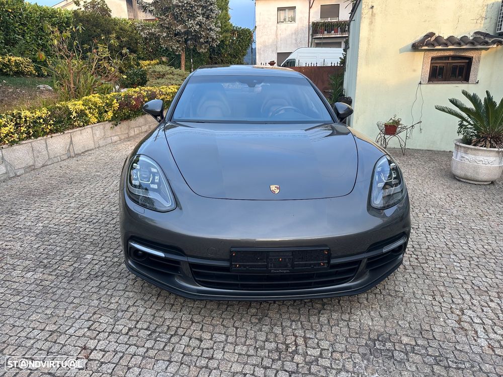 Porsche Panamera 4 S - 6