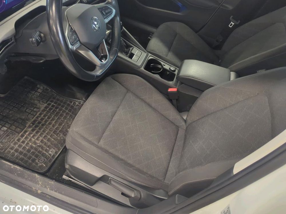Volkswagen Golf 1.5 TSI EVO Life - 16