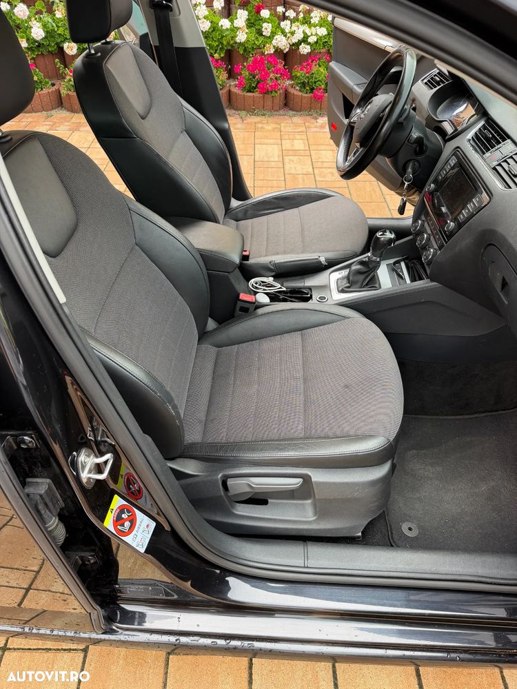 Skoda Octavia 2.0 TDI Green tec DSG Elegance - 12