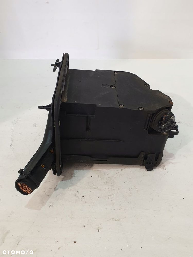 skrzynka bezpieczników 3d1937609a phaeton 3d2 3.0tdi 06r - 2