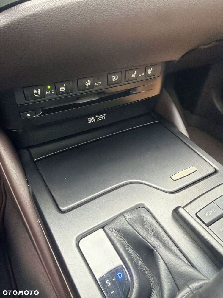Lexus ES 300h Prestige - 19