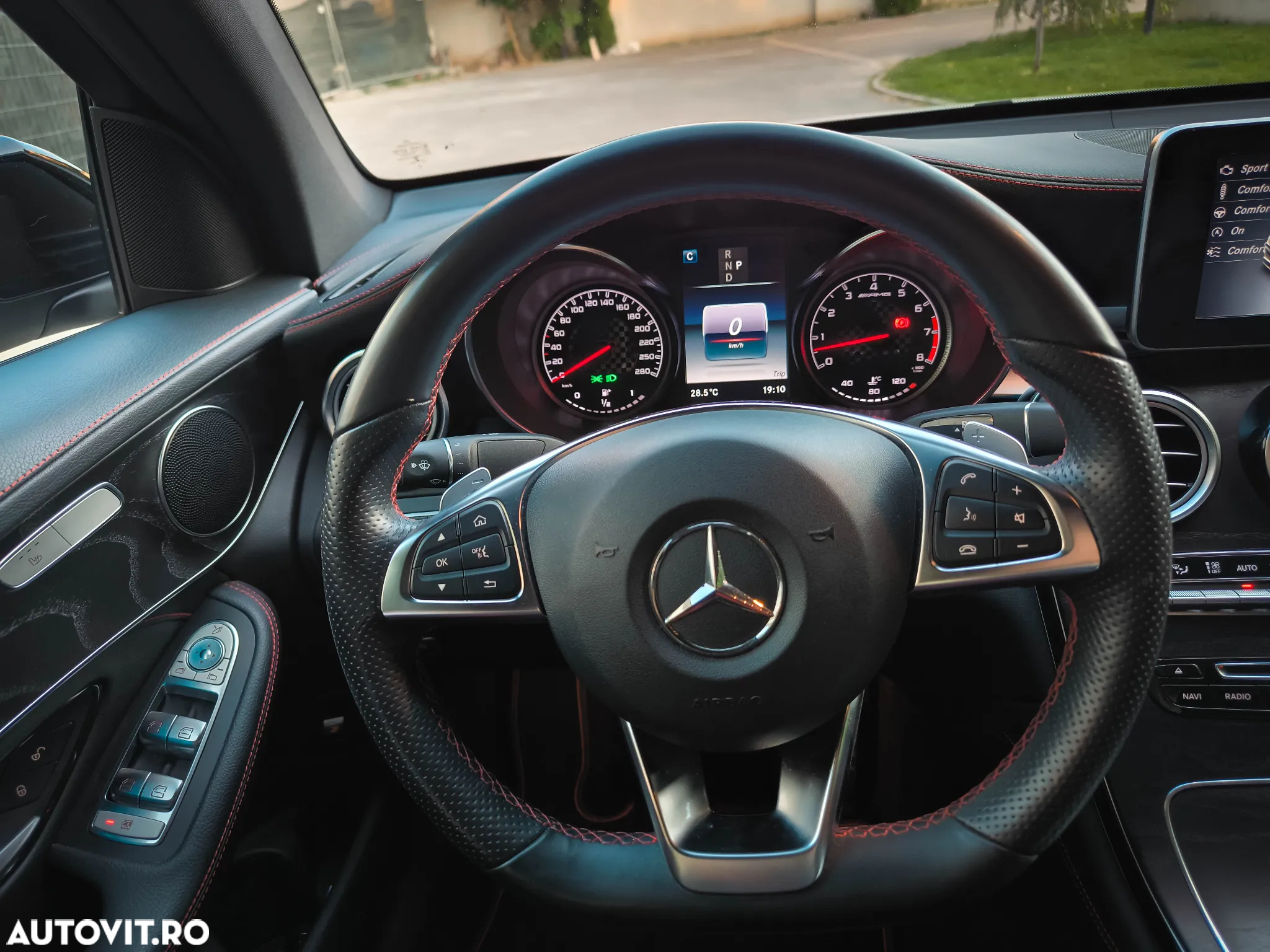 Mercedes-Benz GLC Coupe AMG 43 4Matic 9G-TRONIC - 17