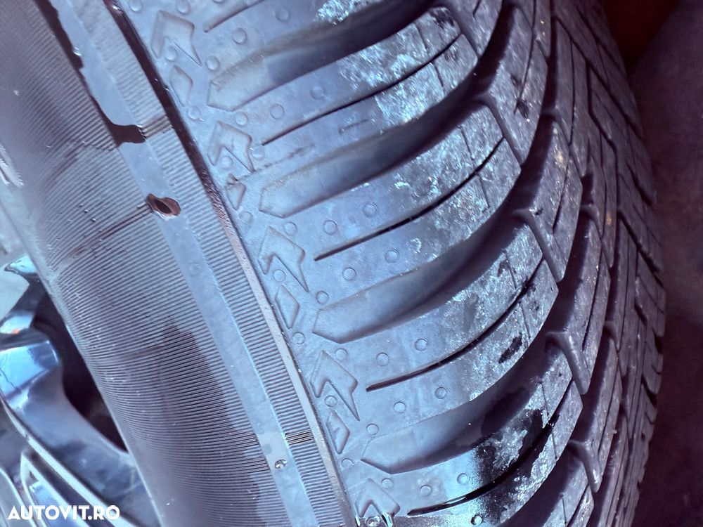 Land Rover Discovery Sport - 13