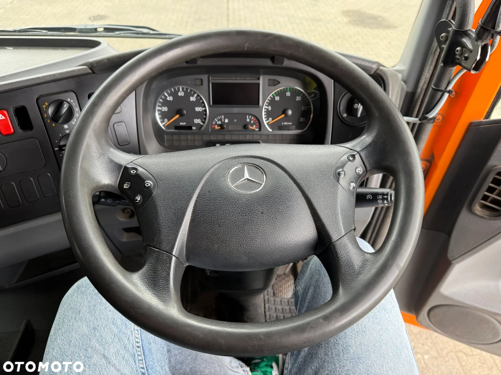 Mercedes-Benz ATEGO 1324 4x2 EURO5 ZAMIATARKA FAUN VIAJET 6R/L - 9