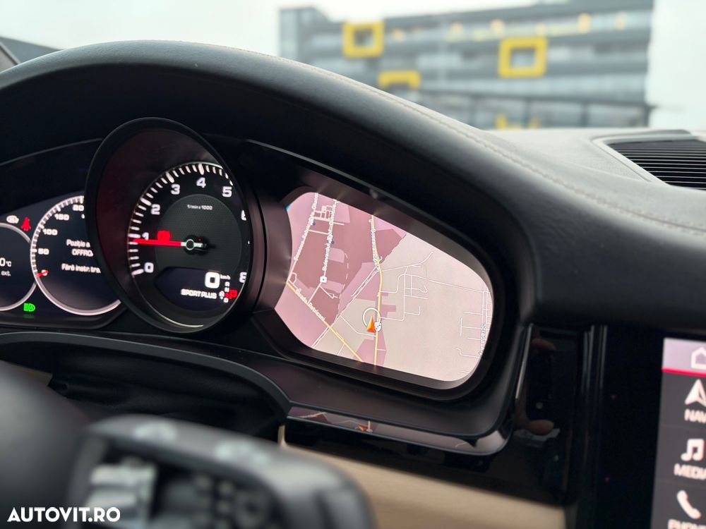 Porsche Cayenne S Tiptronic S Platinum Edition - 26