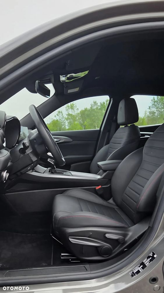 Alfa Romeo Tonale 1.5 T4 GSE mHEV Sprint DCT - 12
