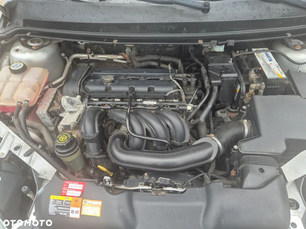Ford Focus 1.6 16V Ambiente - 12