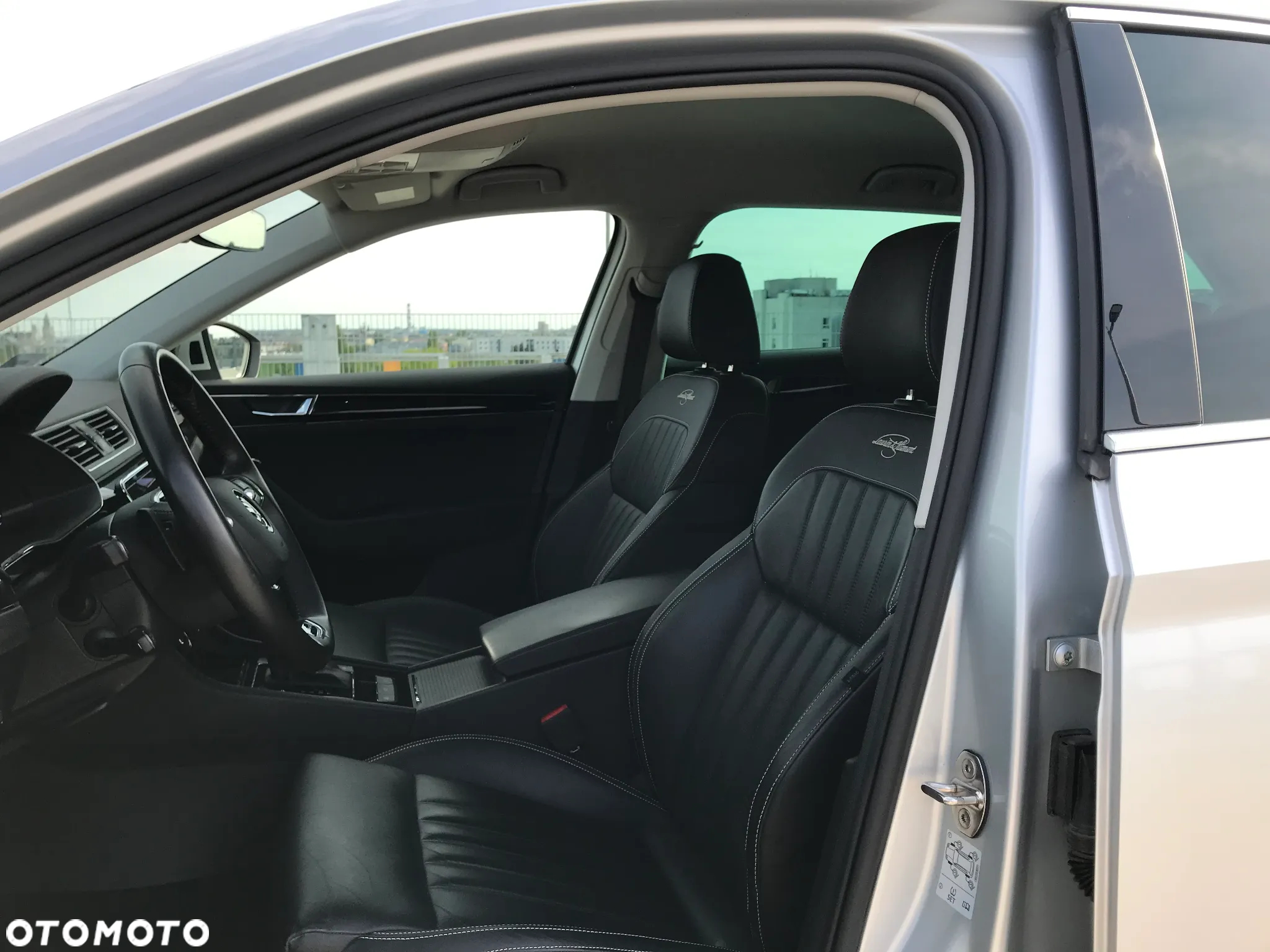 Skoda Superb 2.0 TDI SCR L&K DSG - 20