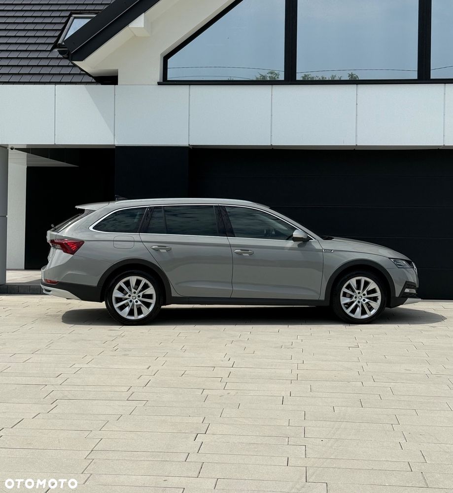 Skoda Octavia 2.0 TDI DSG 4x4 Scout First Edition - 20