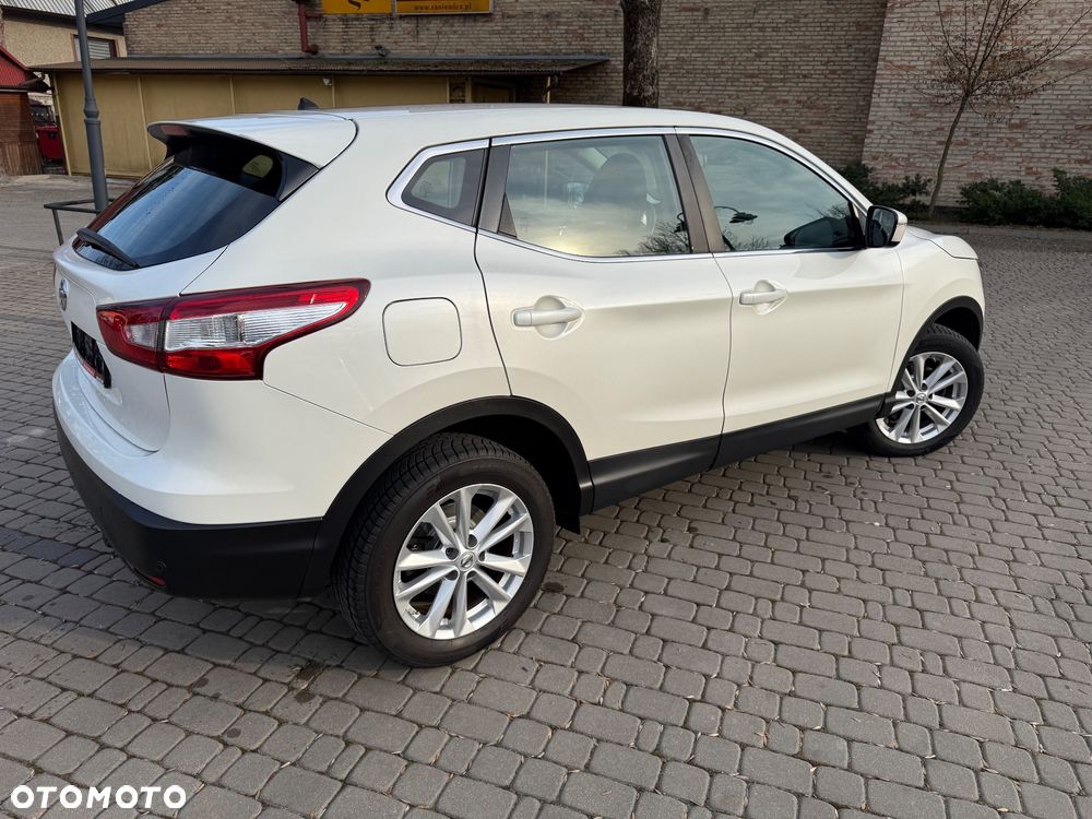 Nissan Qashqai 1.2 DIG-T N-Vision - 15