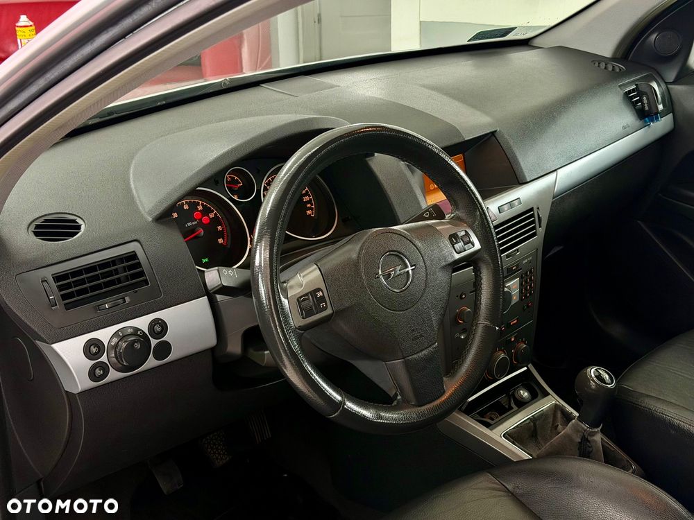 Opel Astra 1.6 Easytronic Cosmo - 12