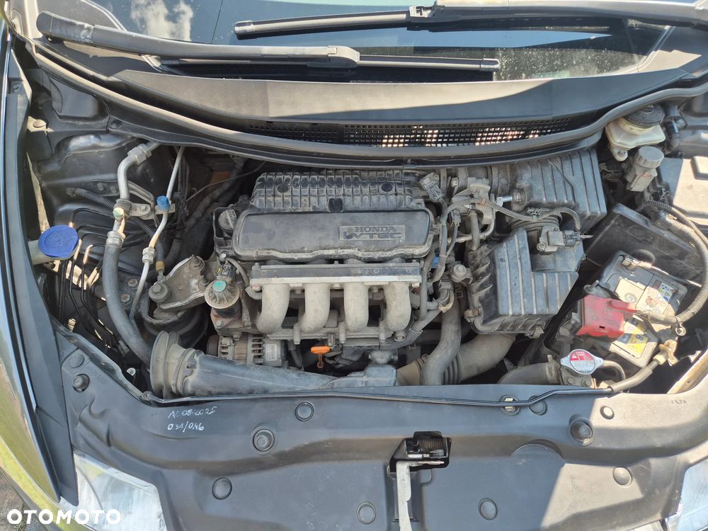 Honda Civic 1.4 Comfort - 23