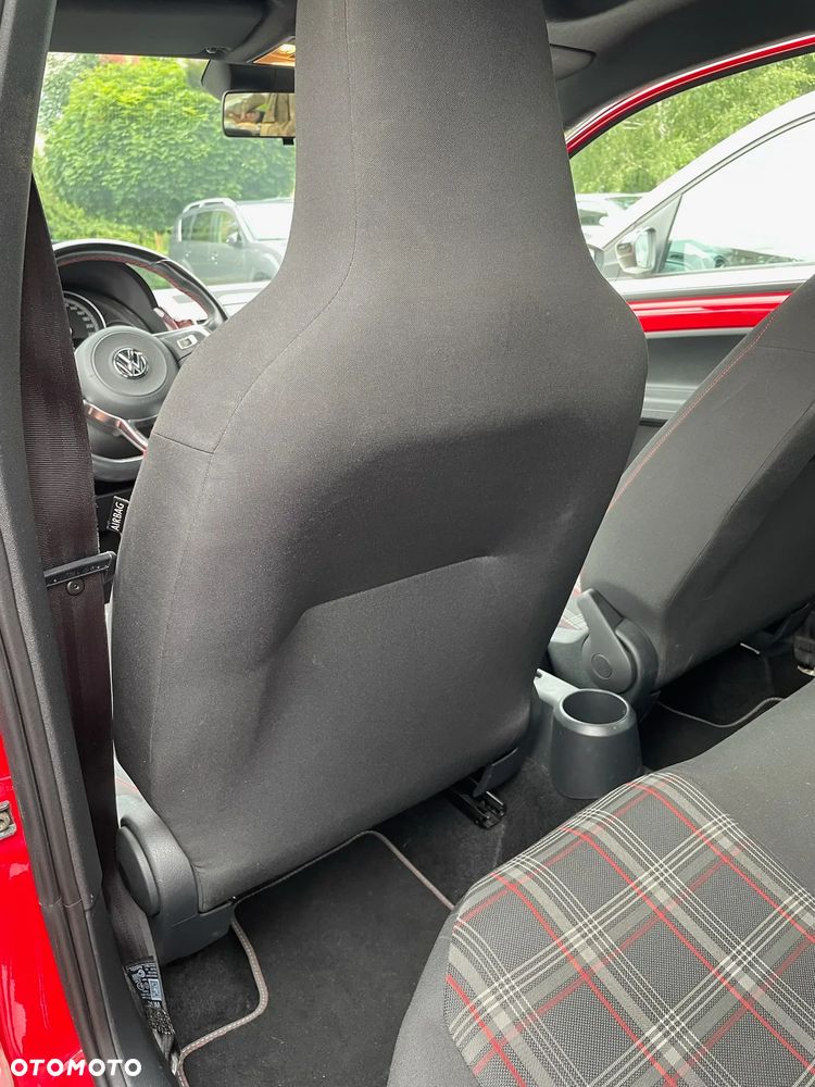 Volkswagen up! 1.0 TSI GTI - 32