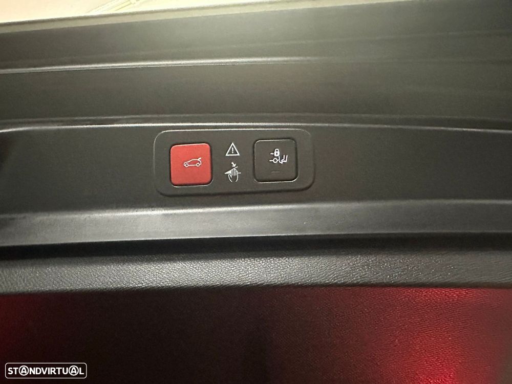 Peugeot 5008 1.2 PureTech GT EAT8 - 25