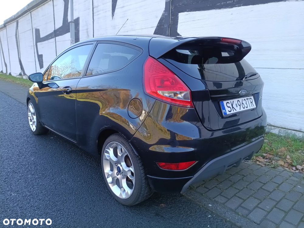 Ford Fiesta 1.6 Sport - 2