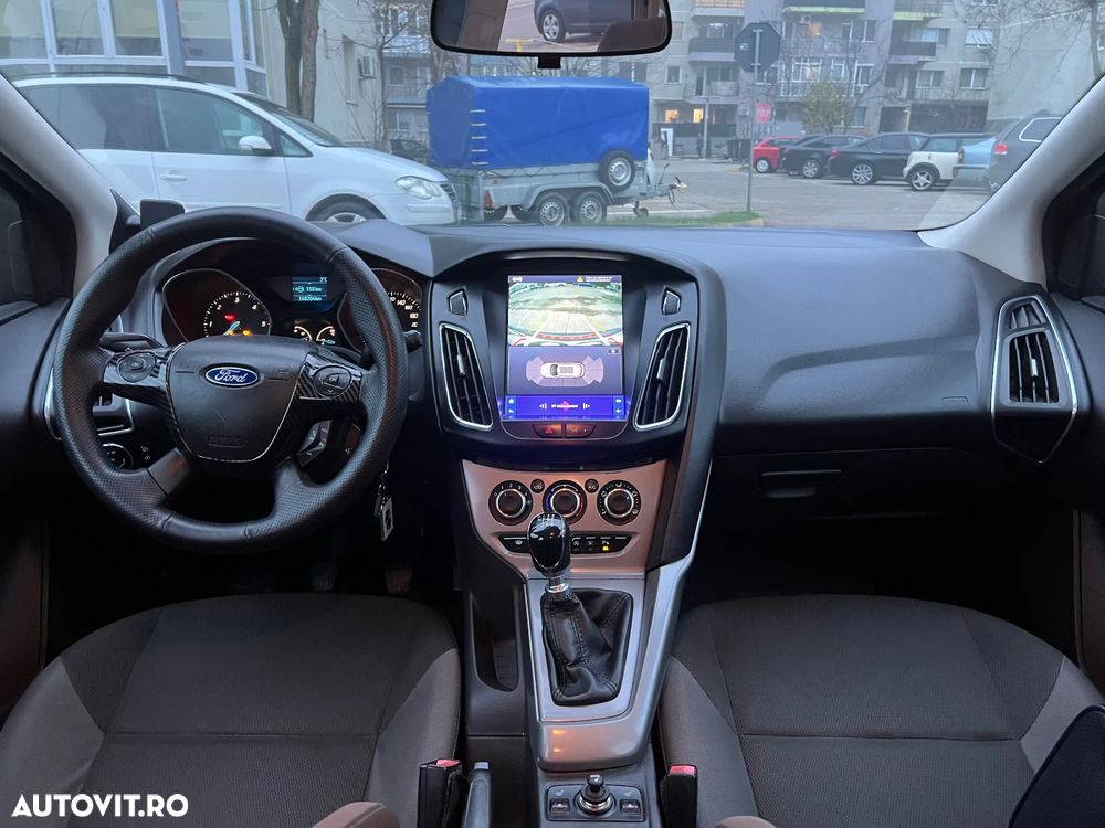 Ford Focus 1.6 TDCI DPF Titanium - 8