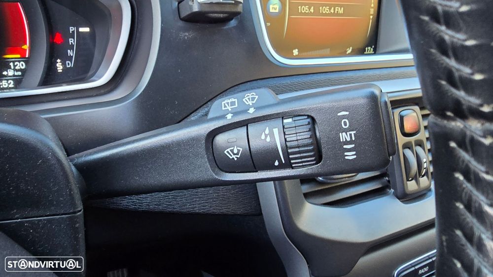 Volvo V40 1.6 D2 Momentum Powershift Eco - 16