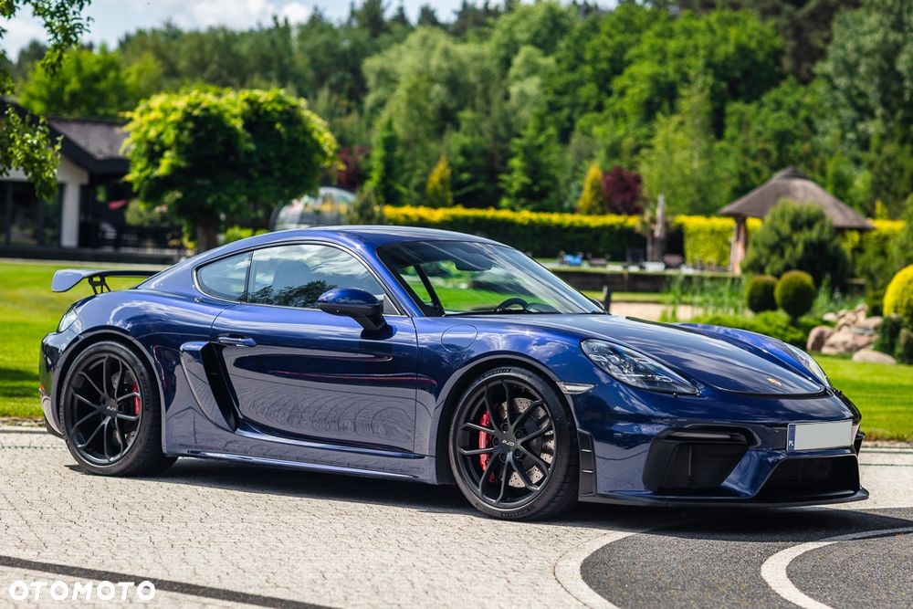 Porsche 718 Cayman GPF GT4 - 4