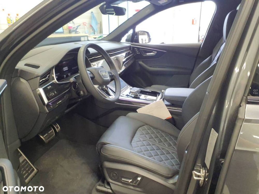 Audi Q7 - 6