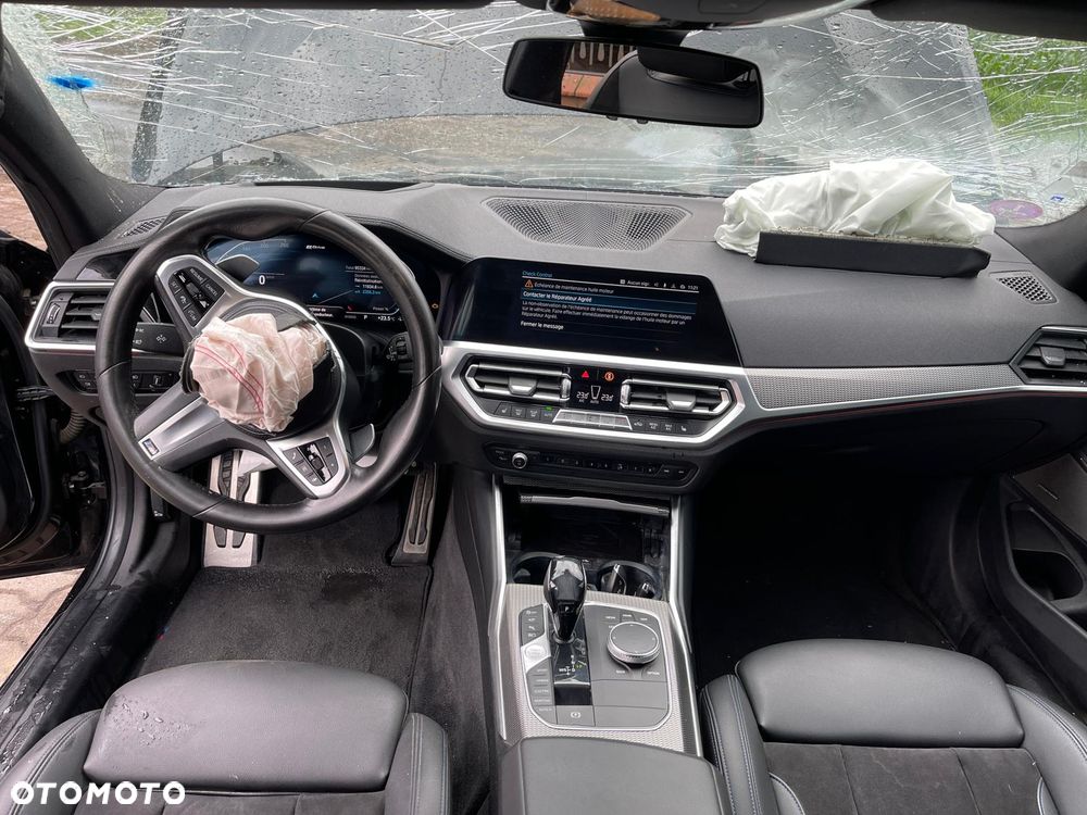 BMW Seria 3 330e M Sport sport - 8