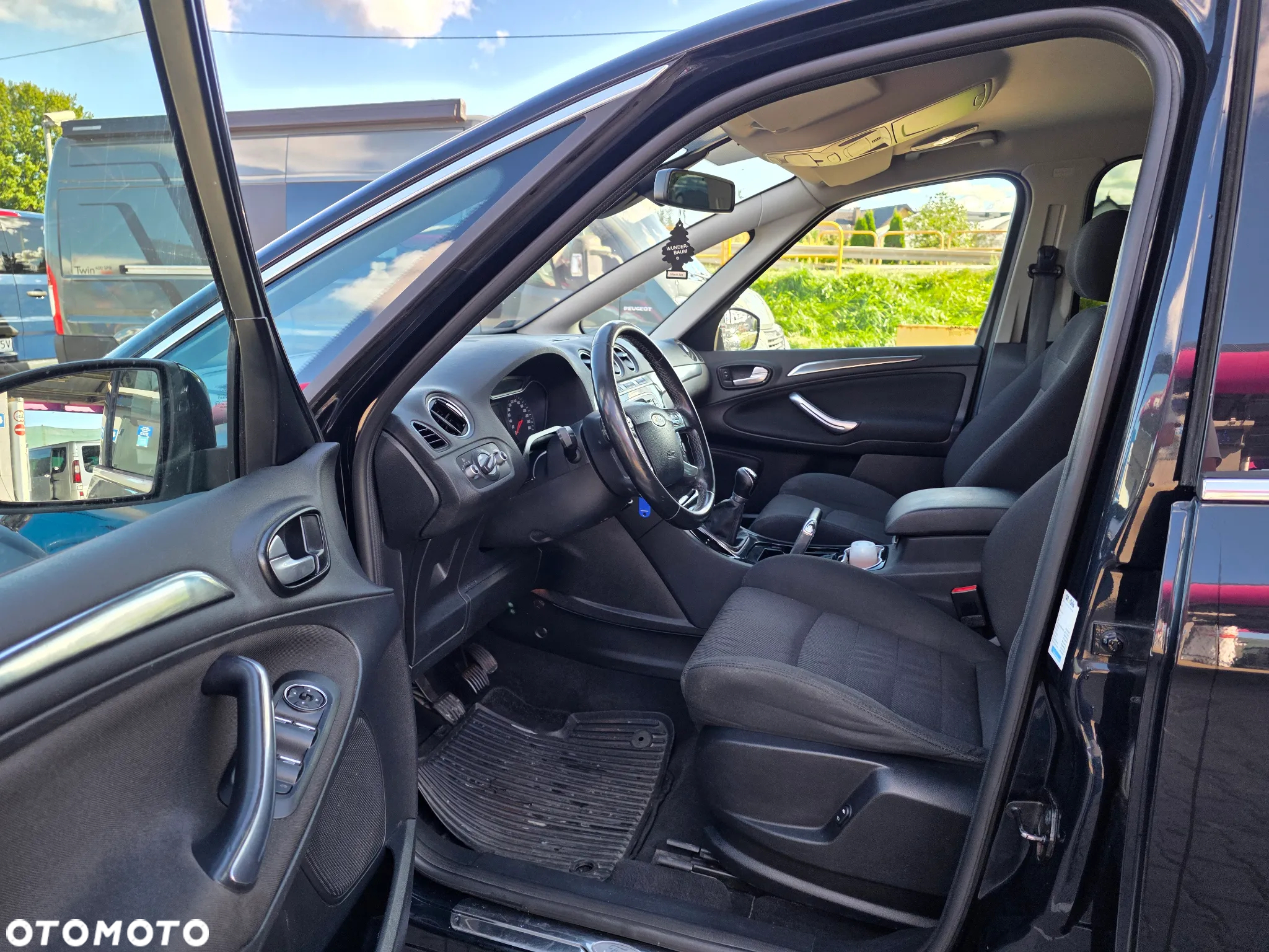 Ford S-Max - 8