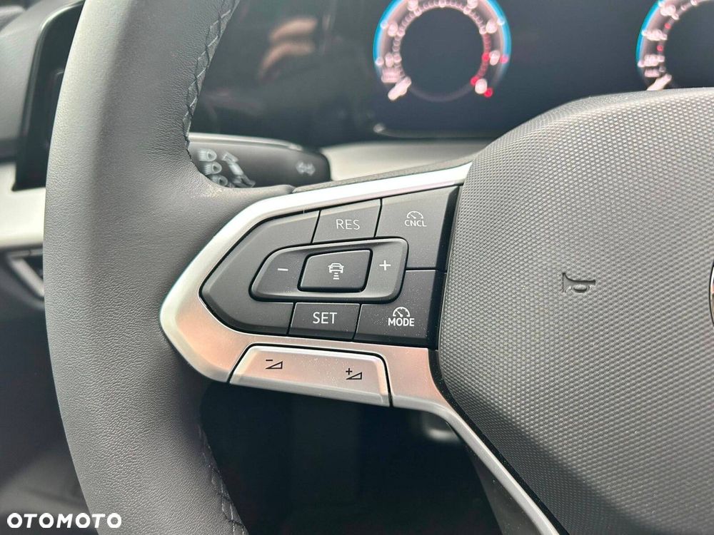 Volkswagen Golf Variant - 17