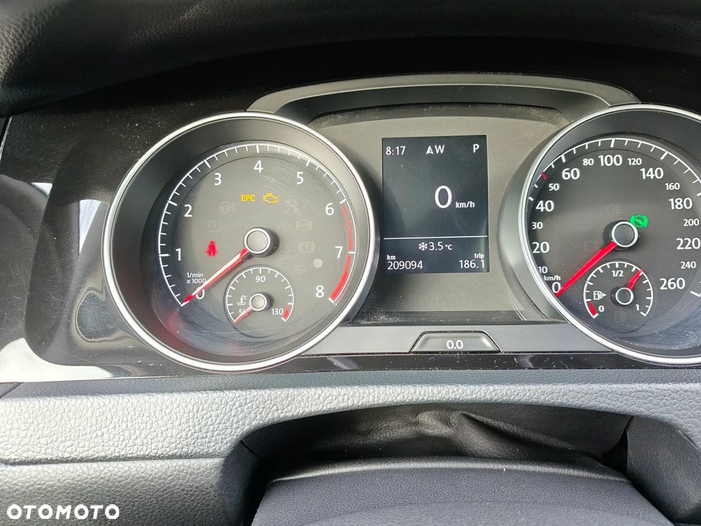 Volkswagen Golf - 6