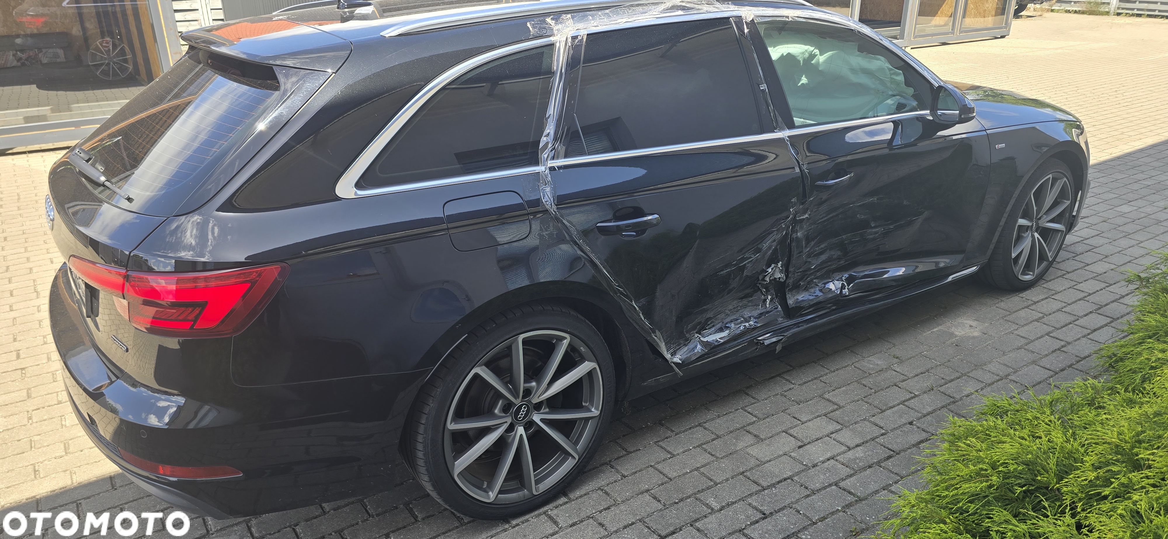 Audi A4 Avant - 1