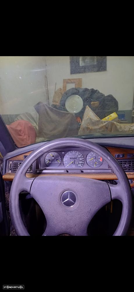 Mercedes-Benz W201 (1982-1993) 190 E 1.7 - 5