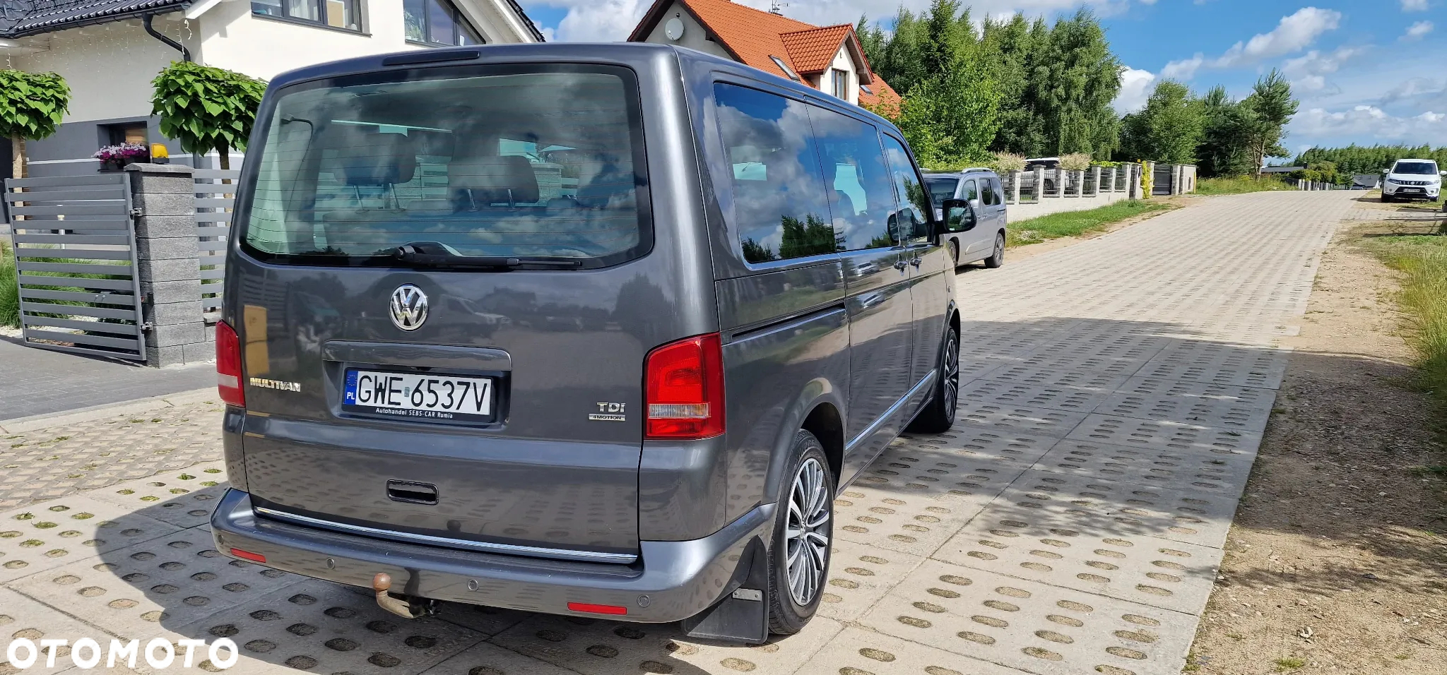 Volkswagen Multivan - 5