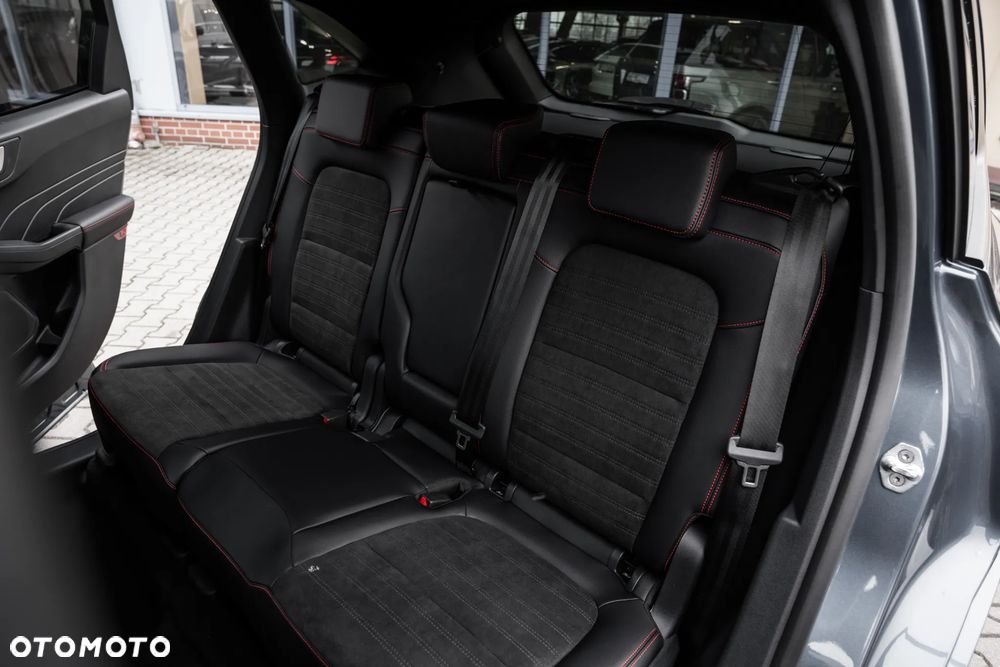 Ford Kuga 2.5 FHEV FWD ST-Line X - 25