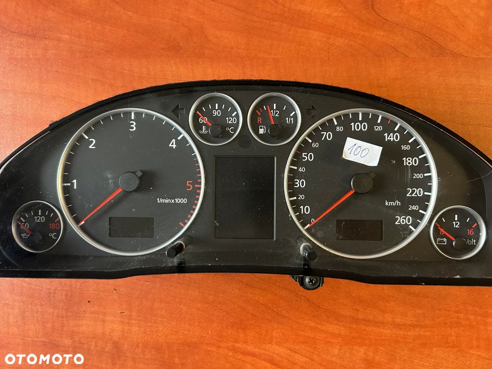 AUDI A6 C5 LICZNIK ZEGARY 110080128 - 2