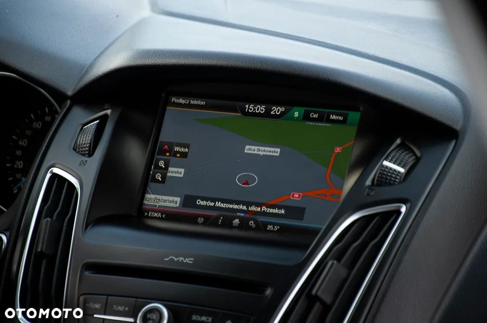 Ford Focus 1.0 EcoBoost STart-Stopp-System TITANIUM - 8