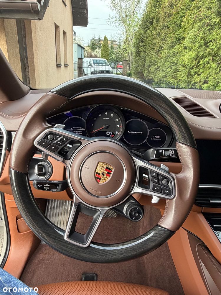 Porsche Cayenne Standard - 6