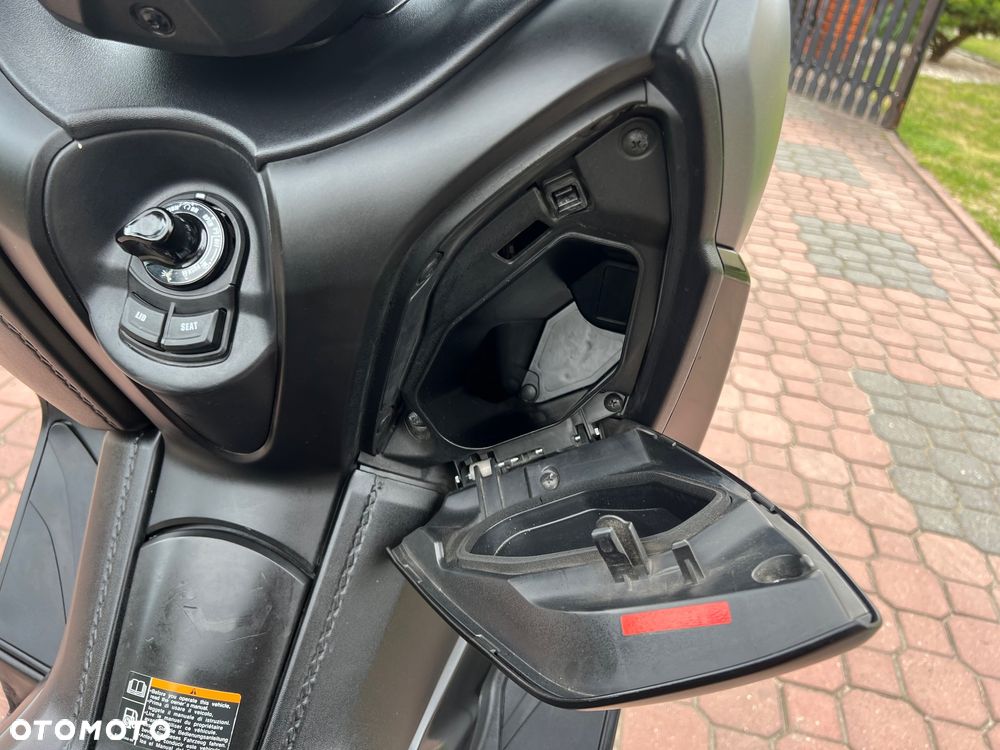 Yamaha X-max - 11