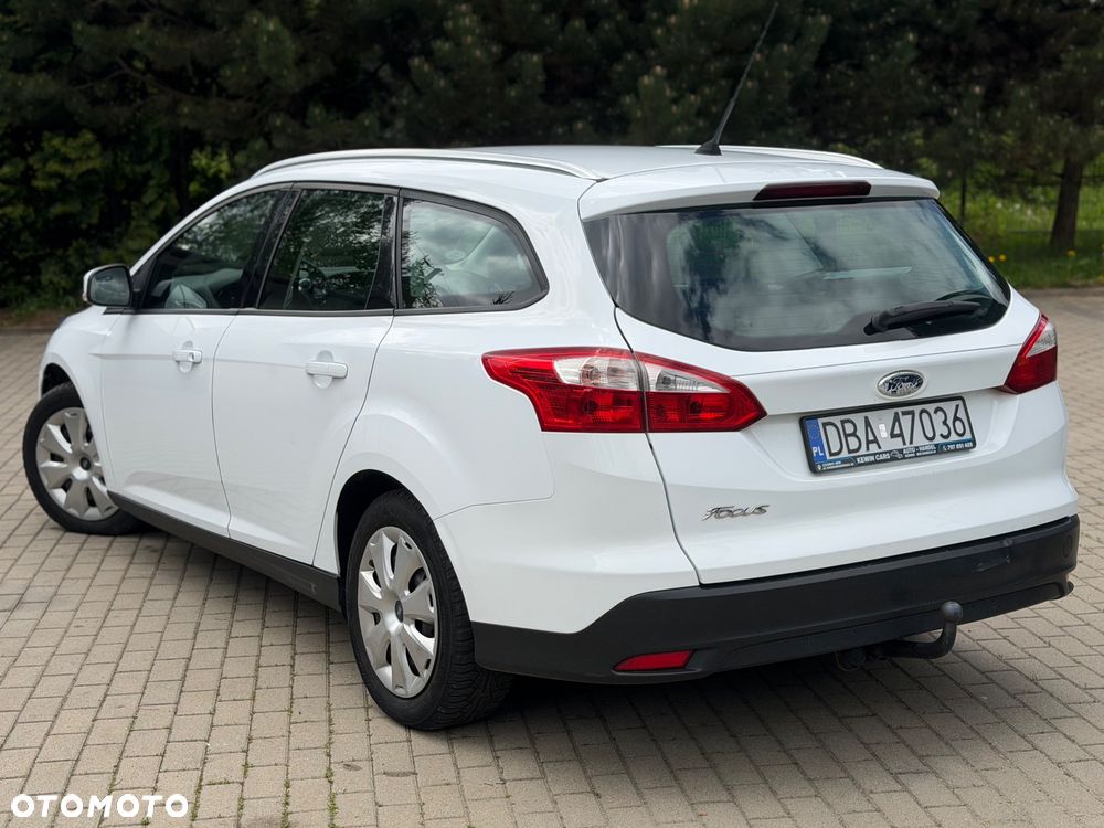 Ford Focus SW 1.6 Ti-VCT Trend - 4
