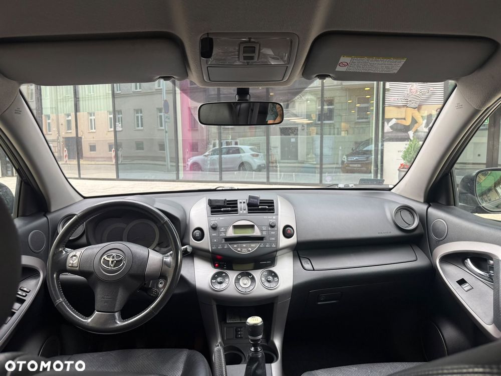 Toyota Rav4 2008 photo 4