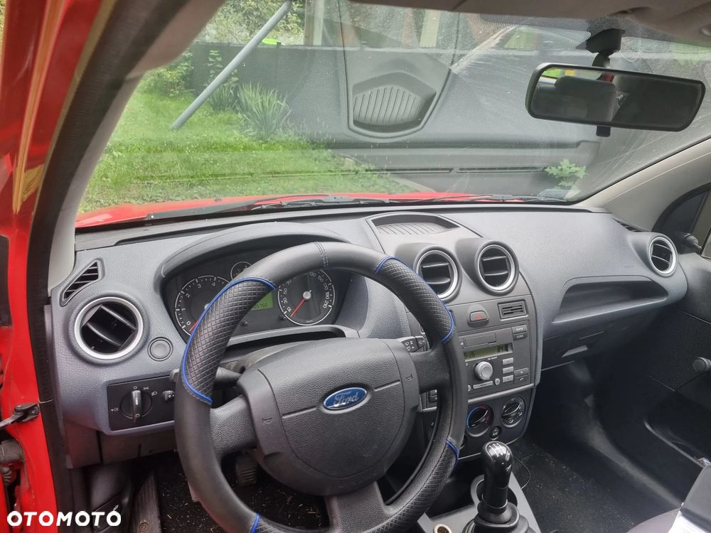 Ford Fiesta - 3