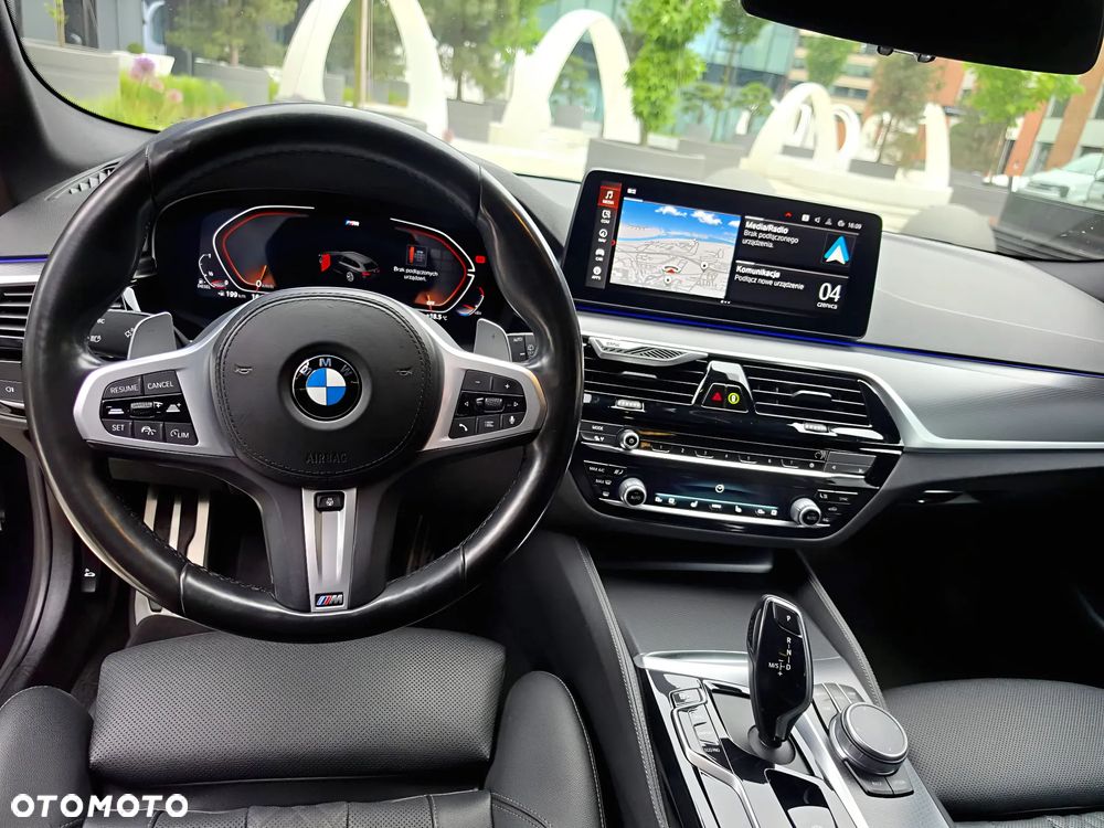 BMW Seria 5 520d M Sport Edition - 17