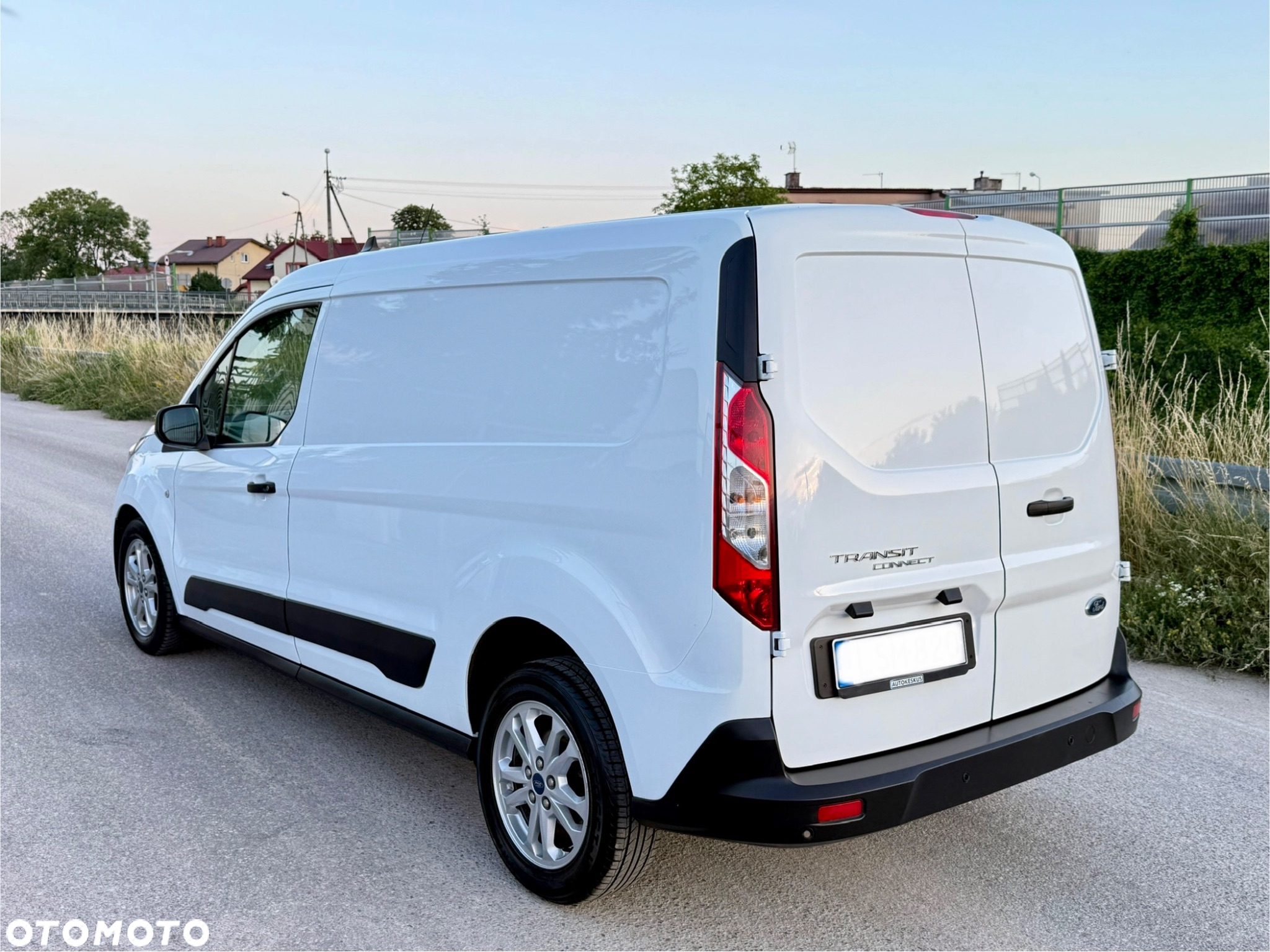 Ford Transit Connect - 19