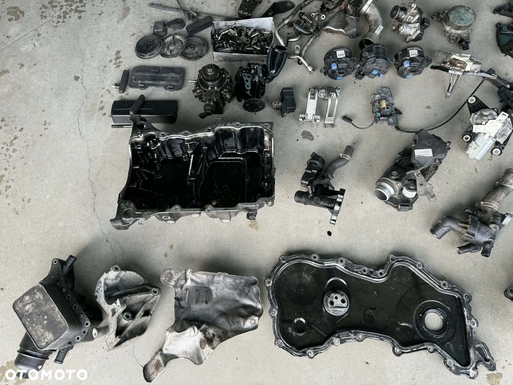 Części Silnik Vivaro Trafic 1,6 Biturbo Głowica Pompa Oleju Misa Chłodniczka EGR Rurki Dekle Łapy - 20