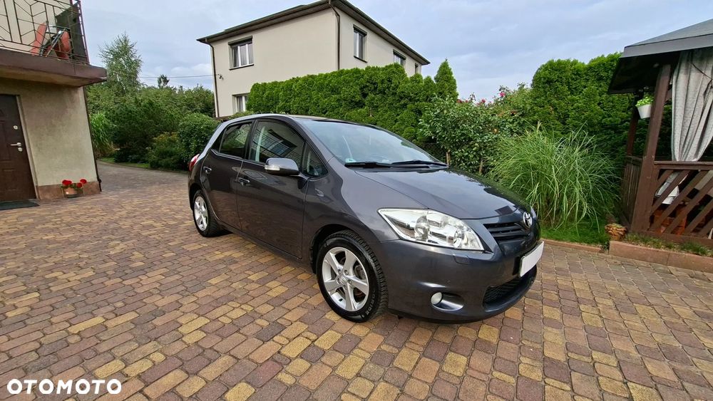 Toyota Auris 1.6 Executive - 8